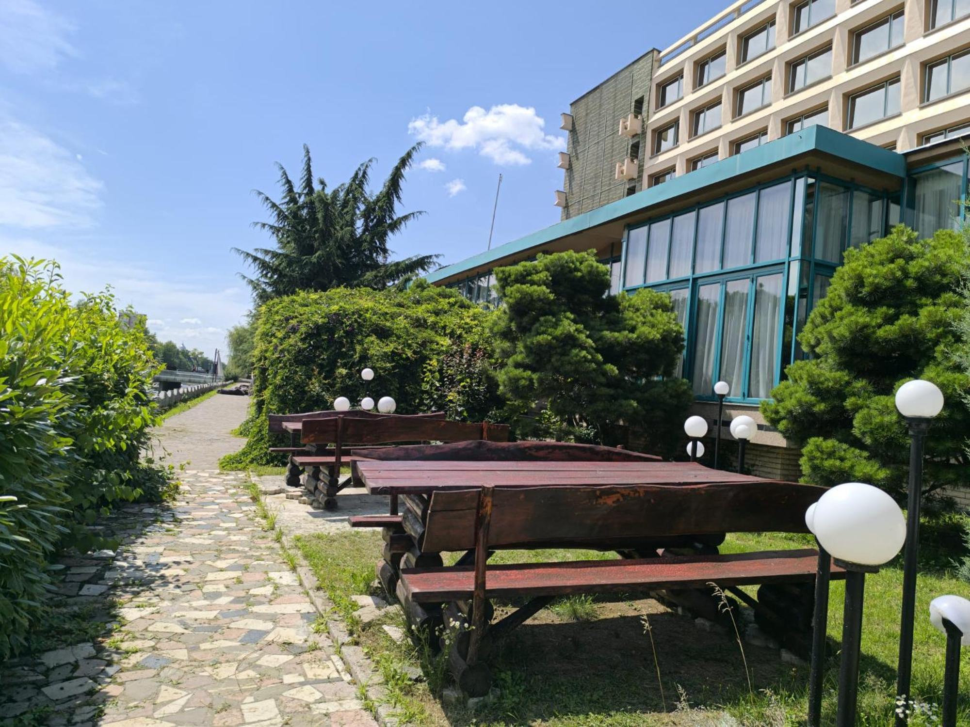 Hotel Carpati Baia Mare Exterior photo