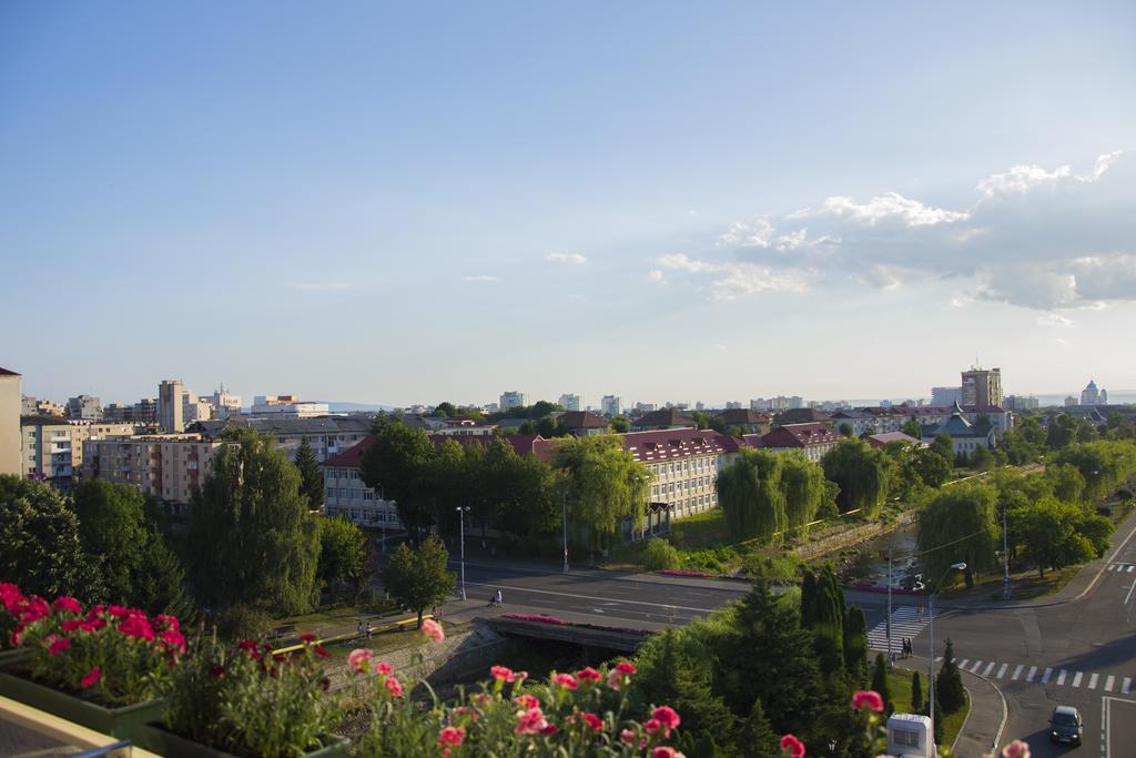 Hotel Carpati Baia Mare Exterior photo