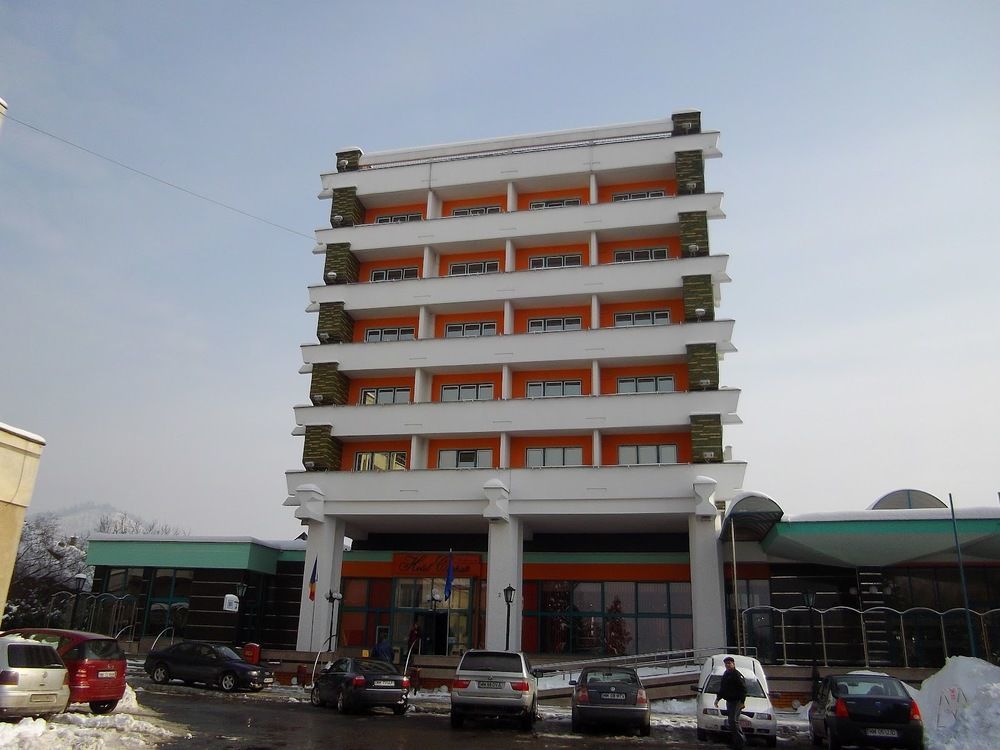 Hotel Carpati Baia Mare Exterior photo